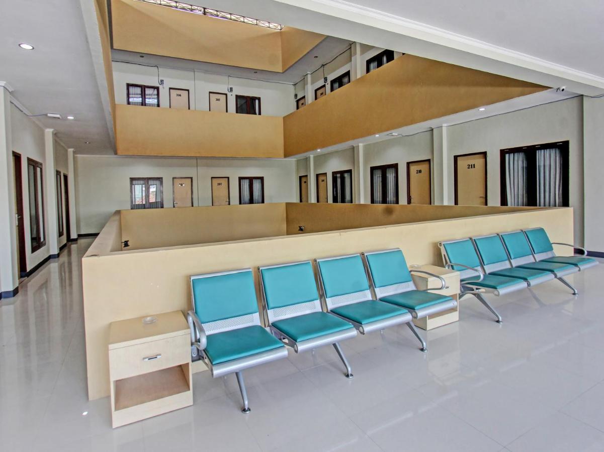Oyo 91617 Hotel Mutiara Lombok Eksteriør bilde